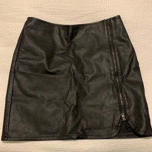 Hollister black leather skirt in size 00